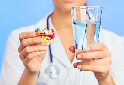 taking antibiotics to treat cystitis